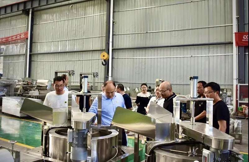 The delegation visited GELGOOG factory